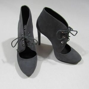 NWOT Nine West Closed Toe Lace Up Heels 7M